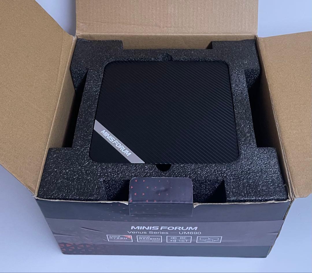 MINIS FORUM UM690ミニPC Ryzen9 6900HX ジャンク
