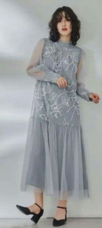 ⚠訳あり　フェザーフラワーチュールドレス　大きいサイズ　 niana