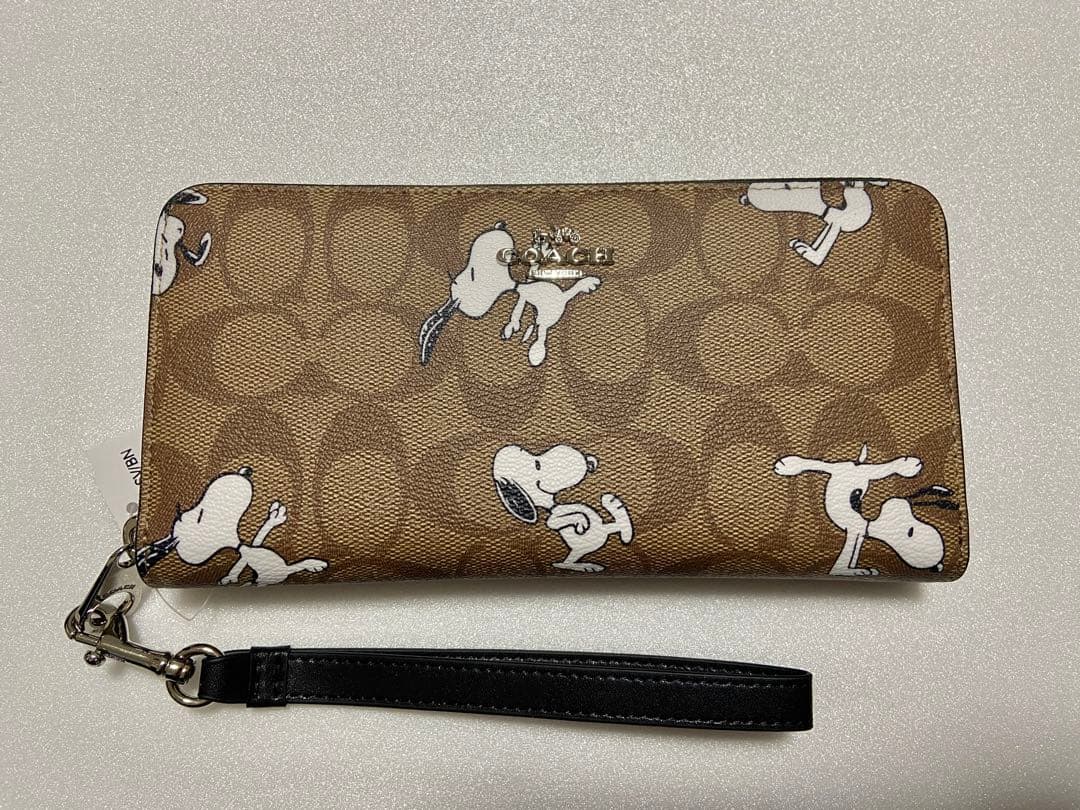 【新品未使用】COACH コーチ 長財布　 スヌーピー限定モデル　C4596
