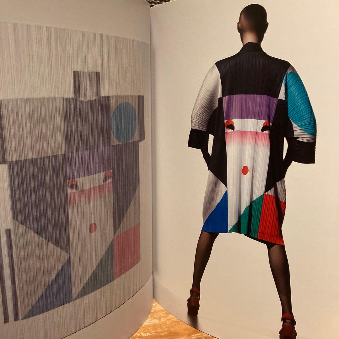 【09302】 ISSEY MIYAKE  EXHIBITION  三宅一生展