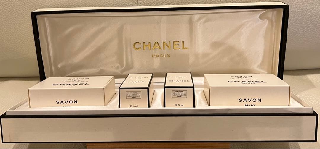 CHANEL ソープ150g 2個・オードトワレ19ml 2本 No5&No19