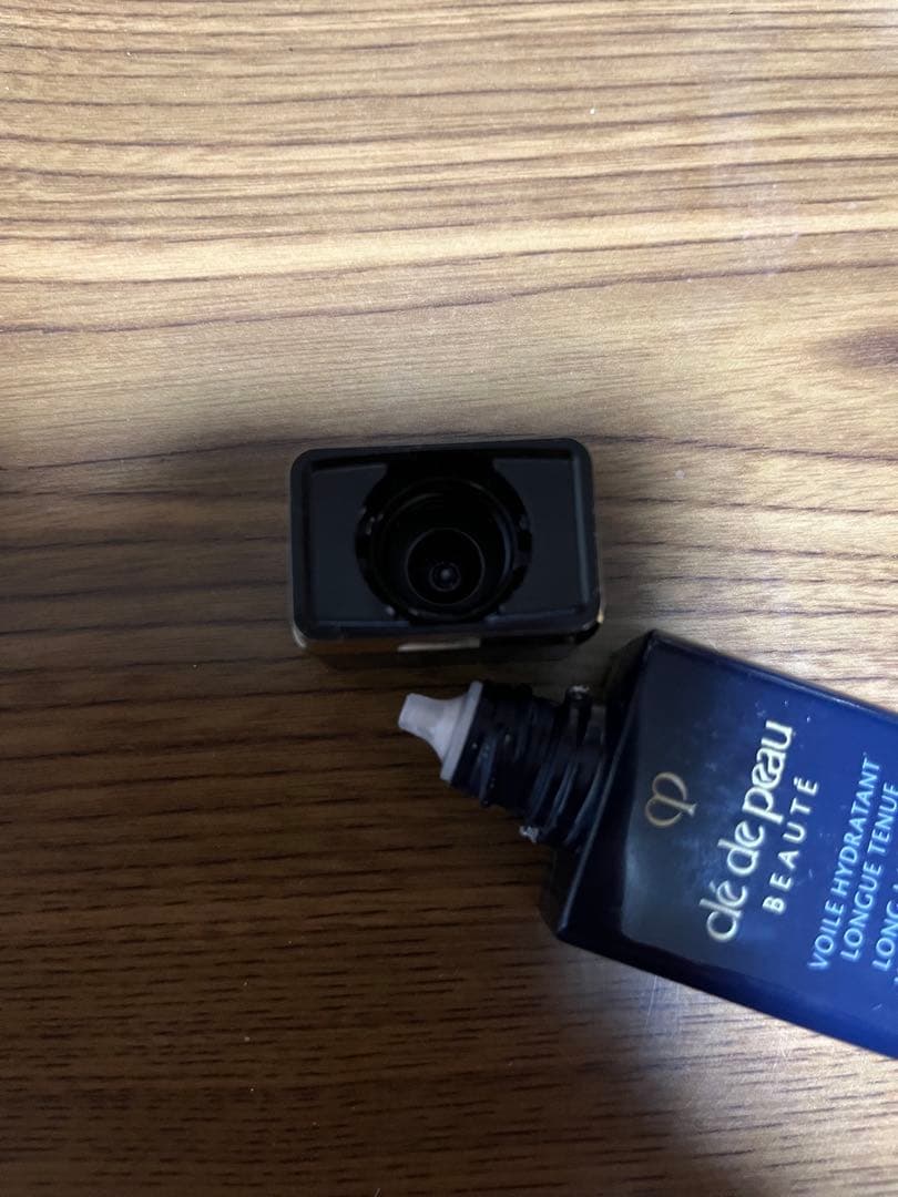 クレドポーボーテタンフリュイドエクラ マット、ヴォワールイドラタンロングトゥニュ