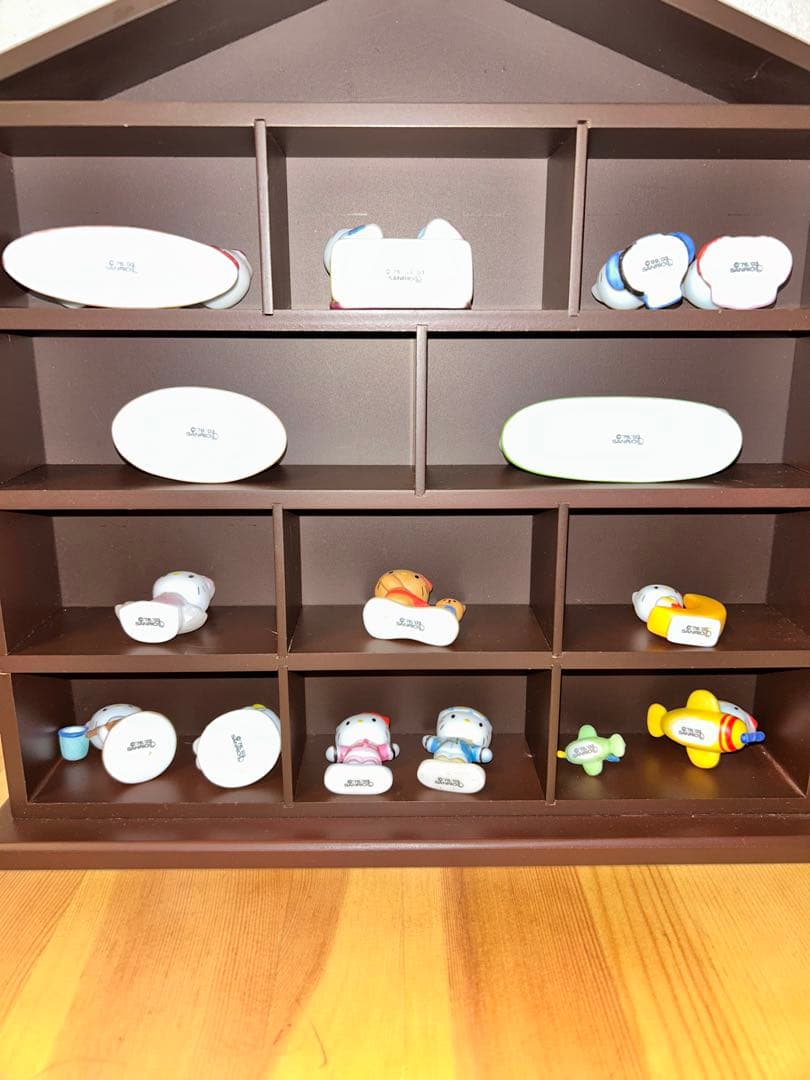 ハローキティ 陶器置き物　ディスプレイケース付き　まとめ売り