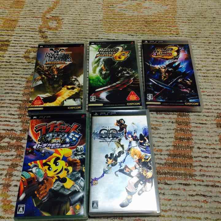 PSP本体とソフトと攻略本