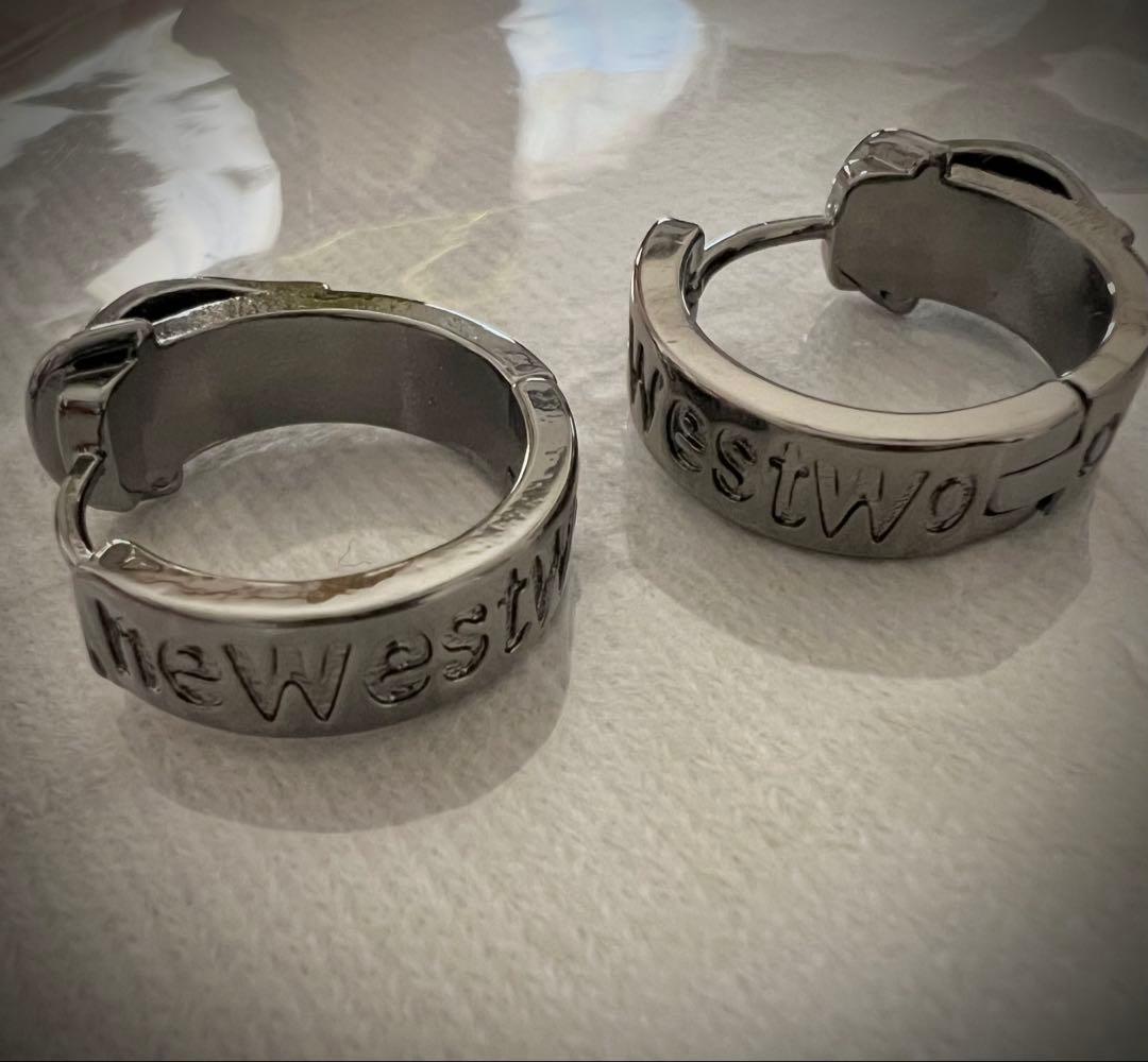 Vivienne Westwoodヴィヴィアン　両耳　ピアスシルバー　男女兼用