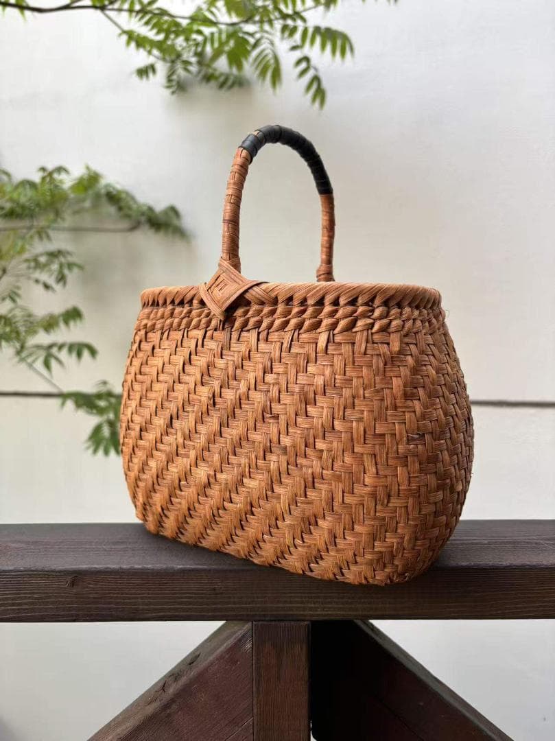 山葡萄　山葡萄籠バッグ　手編み　山葡萄かごバッグ　網代編み　内布あり