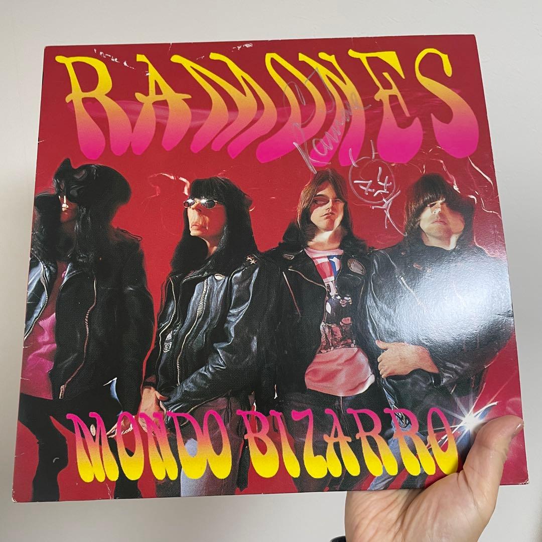 直筆サイン入り RAMONES MONDO BIZARRO ラモーンズ LP