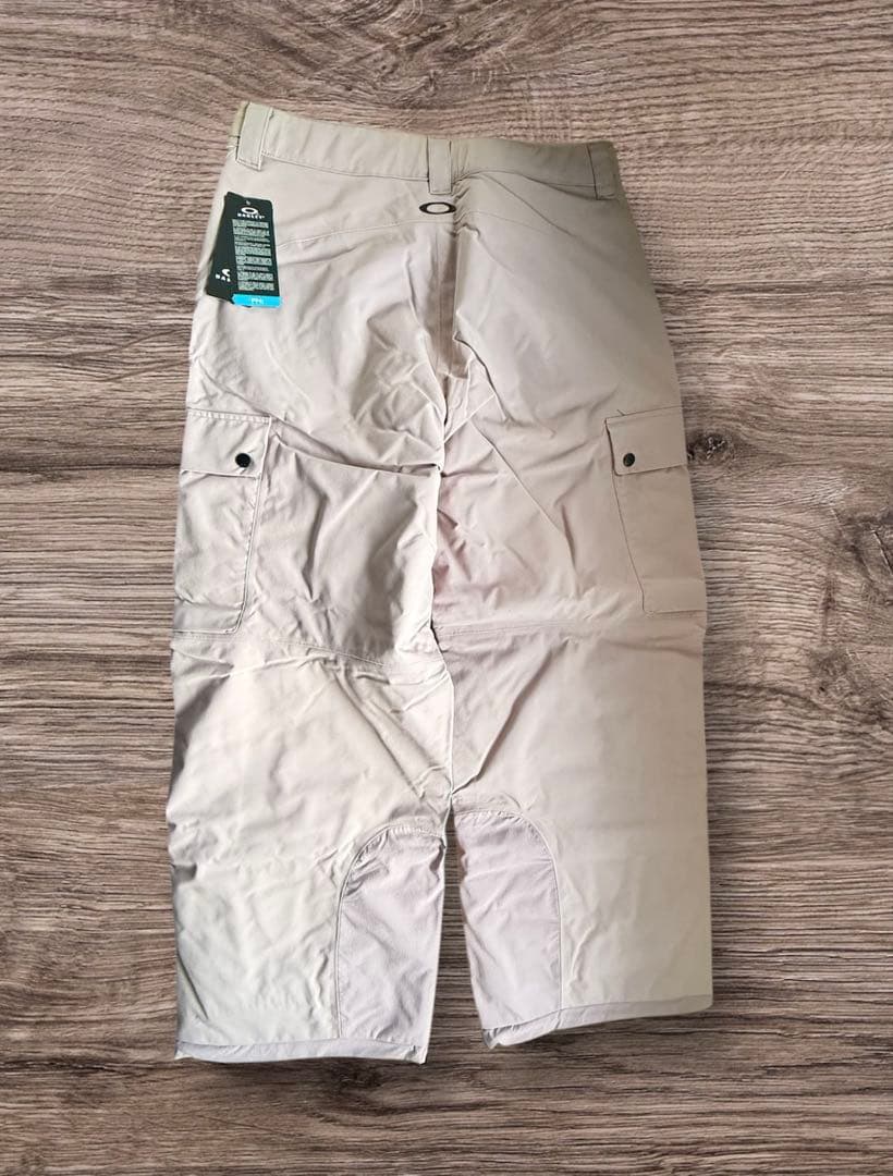 新品 Oakley スノーボードパンツ F0A406105 サイズM