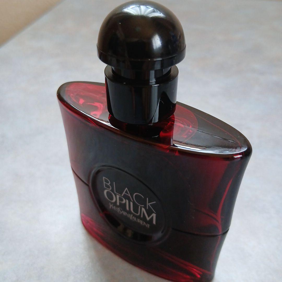 イヴサンローラン ブラックオピウム オーデパルファム オーバーレッド 50ml