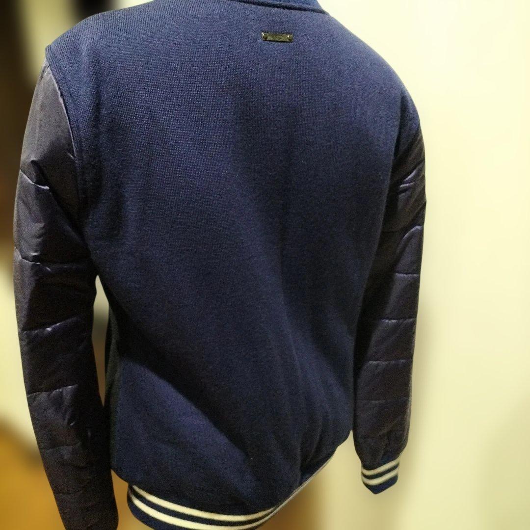 一度使用のみスタジャン風ブラックネイビージャケット