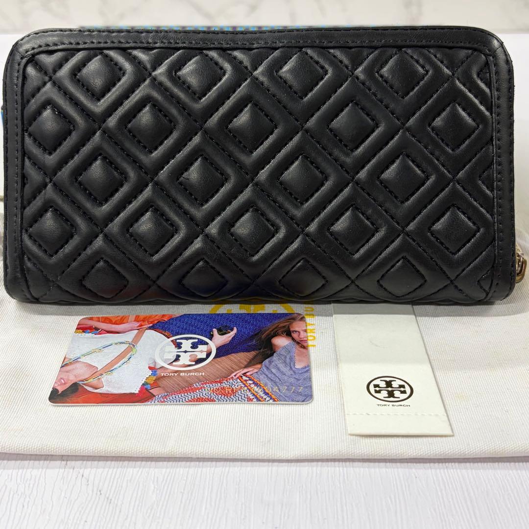 新品同様‼️ トリーバーチ　財布　長財布　キルティング　ラウンドファスナー