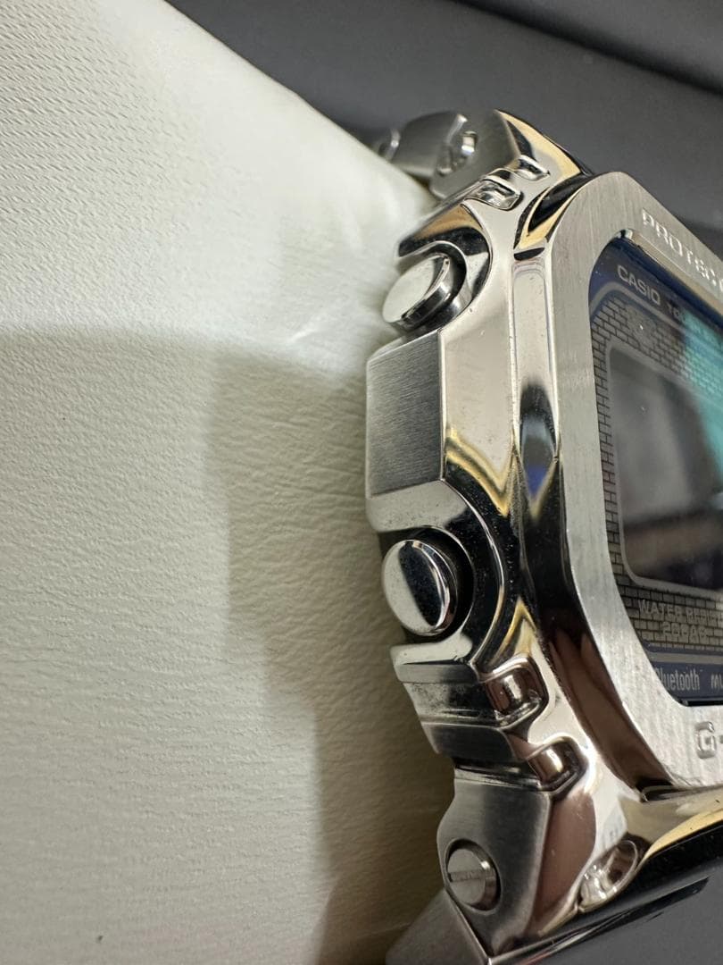 美品　G-SHOCK カシオ フルメタル シルバー GMW-B5000