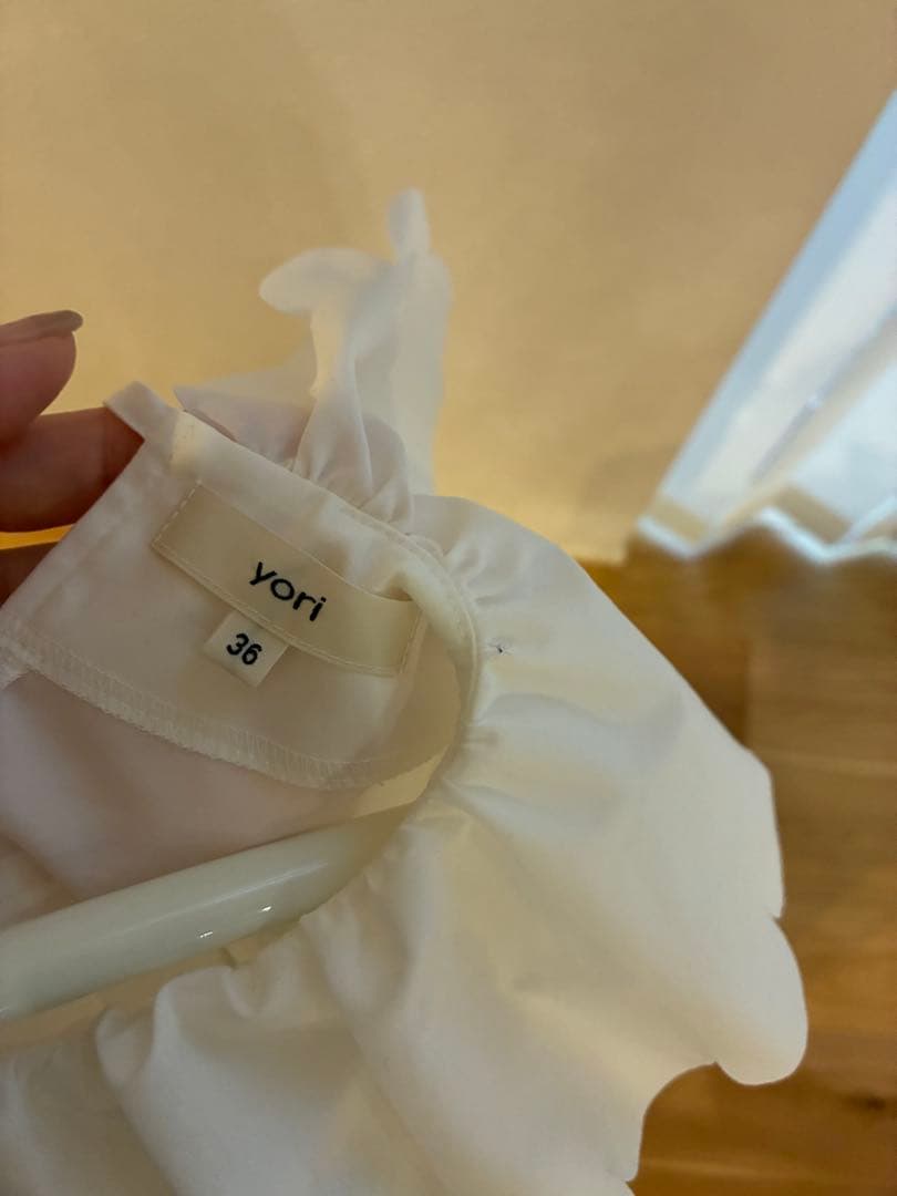 yori たっぷりスカラップブラウス 36