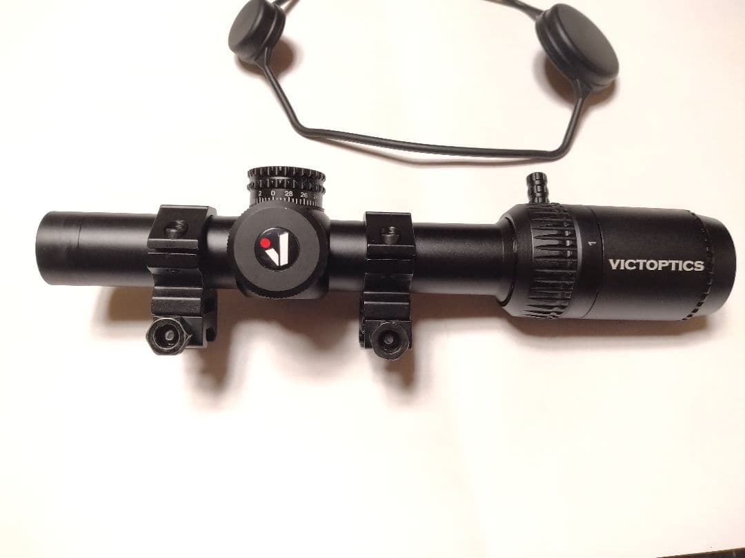 Victoptics ZOD 1-4×20 IR ショート ライフルスコープ