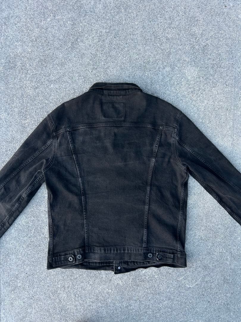Levi’s ブラックデニムジャケット　XL