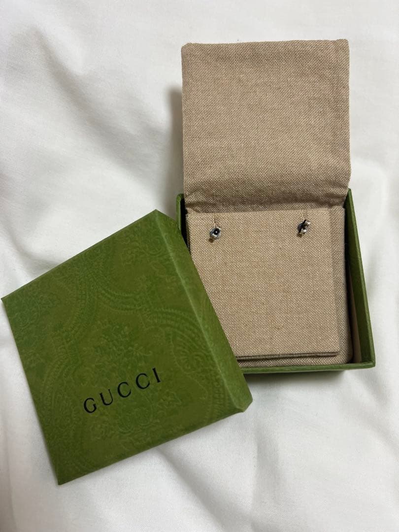 【新品未使用】GUCCI ユニセックス　ピアス　インターロッキングGピアス