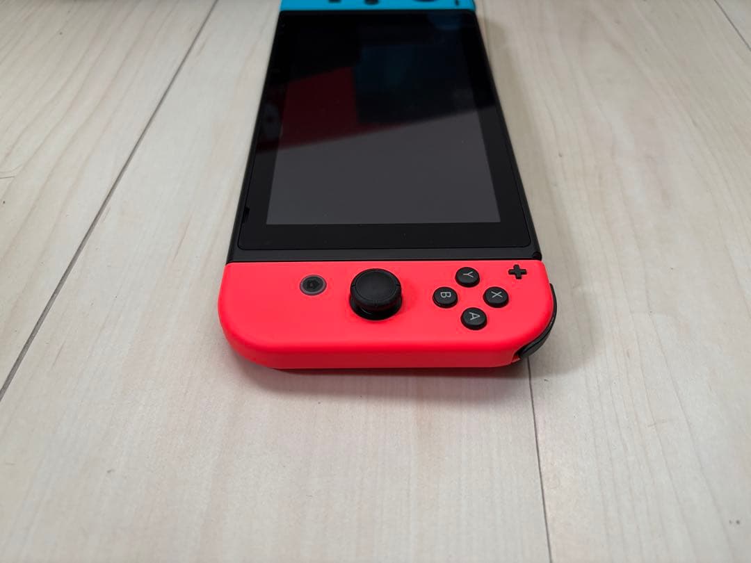 【美品】Nintendo Switch ネオンブルー/ネオンレッド 本体