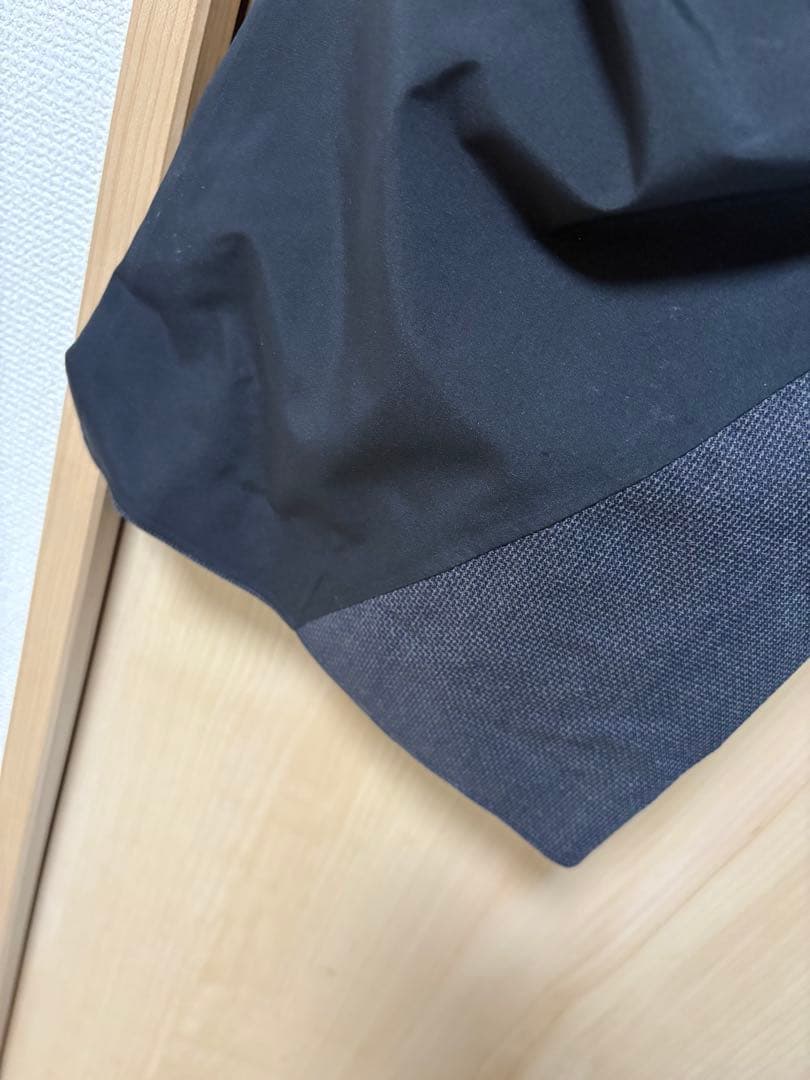 ホグロフス スノーボードパンツS