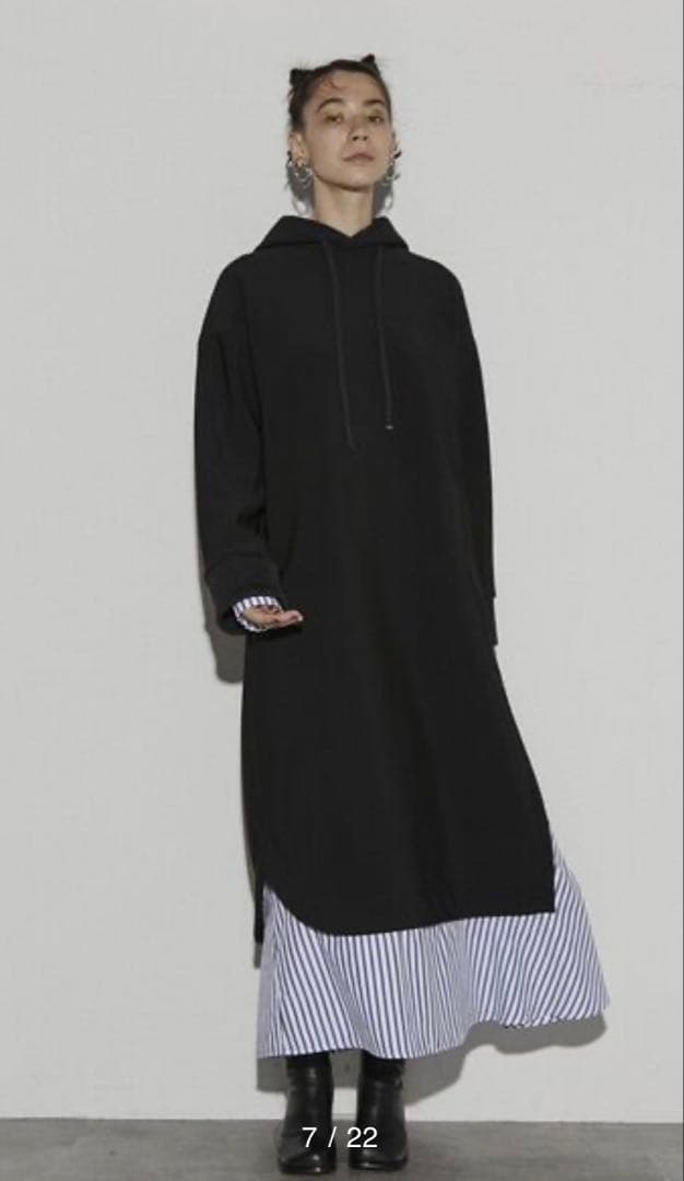 【美品】UN3D. ドッキングスウェットワンピース¥39,600 ブラック