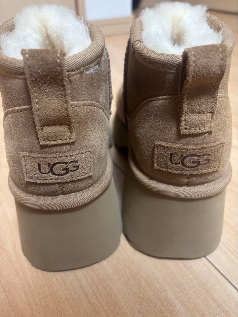 1/18日まで値引き価格UGG 厚底ブラウン プラットフォーム ムートンブーツ