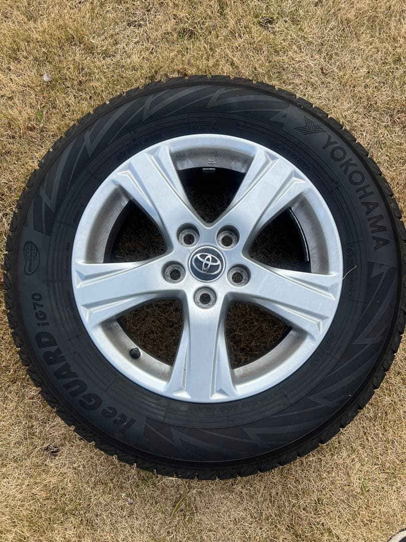 アルファード30系16インチ 215/65R16 ヨコハマアイスガード IG70