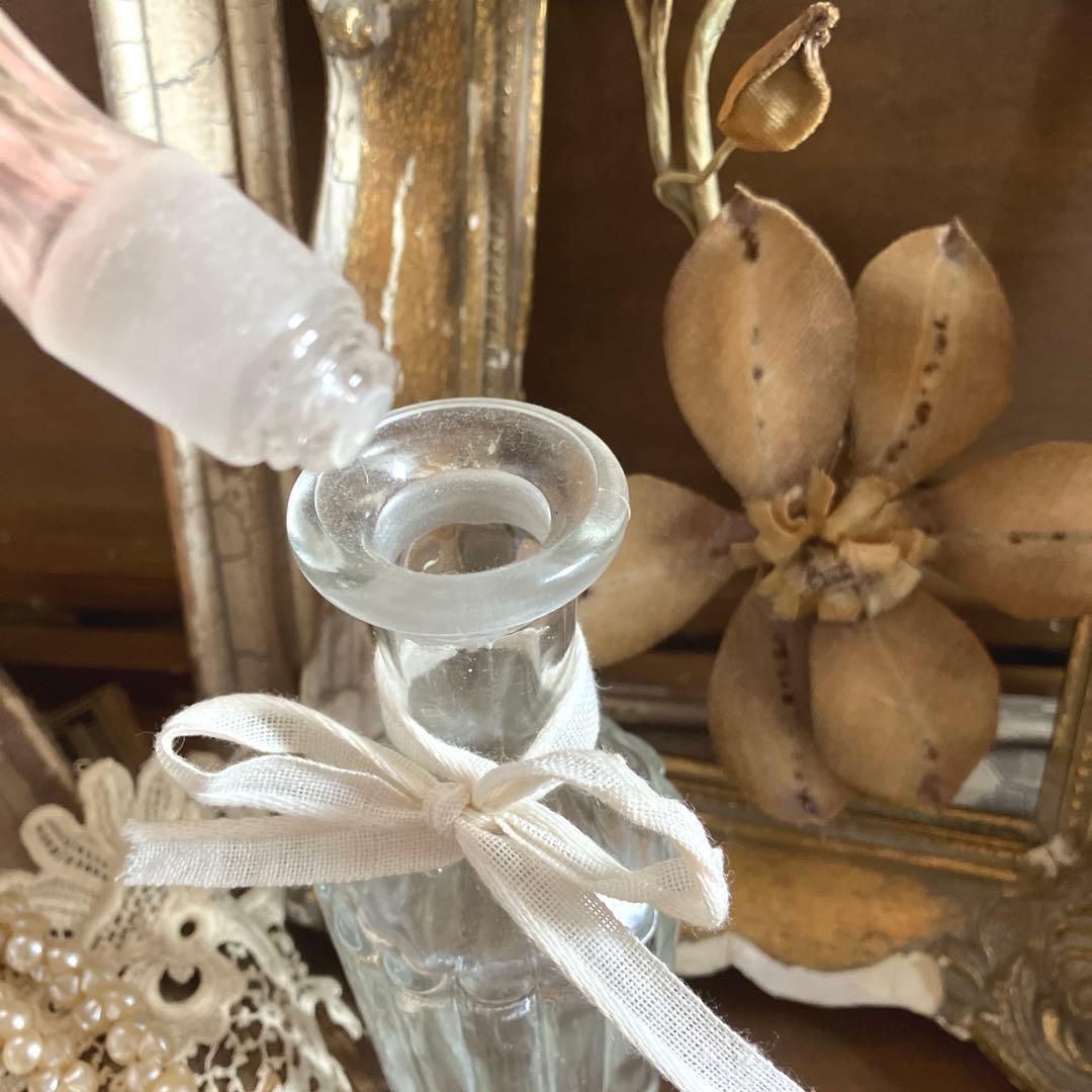 フランスアンティーク香水瓶　パフュームボトル　香水ビン　気泡