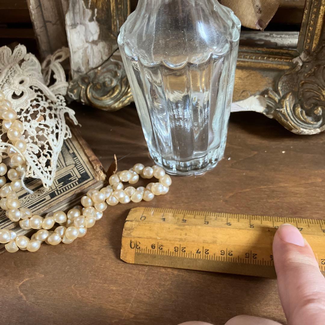 フランスアンティーク香水瓶　パフュームボトル　香水ビン　気泡