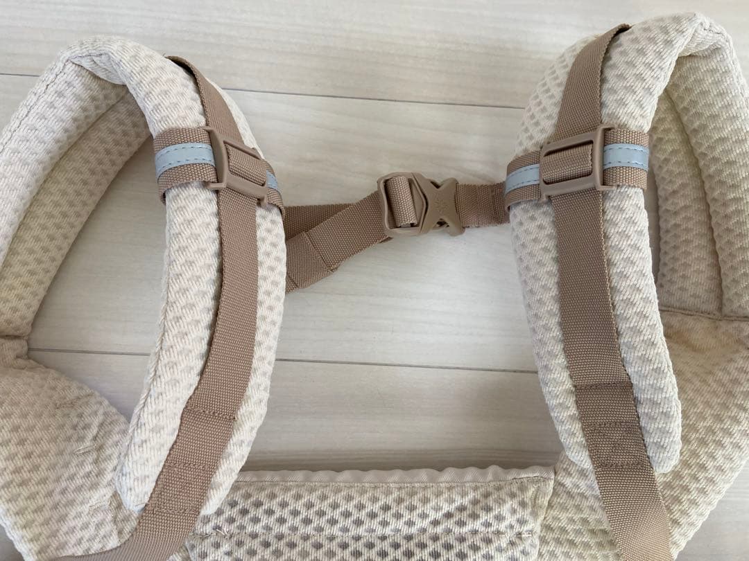 【美品】エルゴベビー オムニブリーズ ナチュラルベージュ　カバー付き