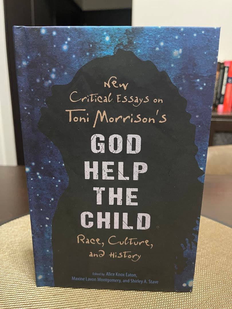 洋書 God Help the Child - Critical Essays