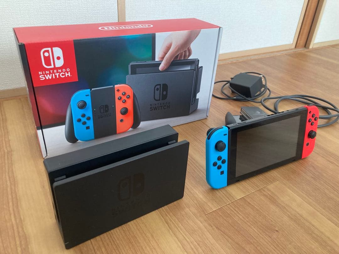 Nintendo Switch 本体 青/赤