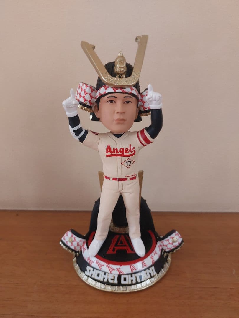 大谷翔平　ボブルヘッド　兜