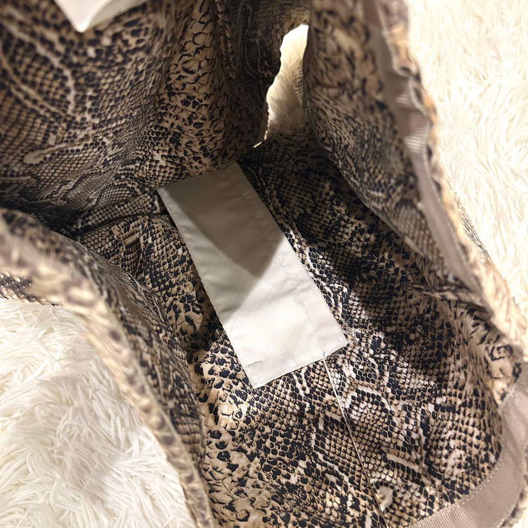 ドルチェ&ガッバーナー スカート パイソン