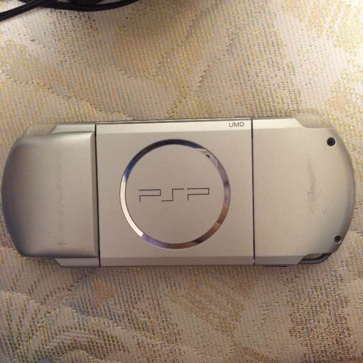 PSP3000 本体 充電器付き