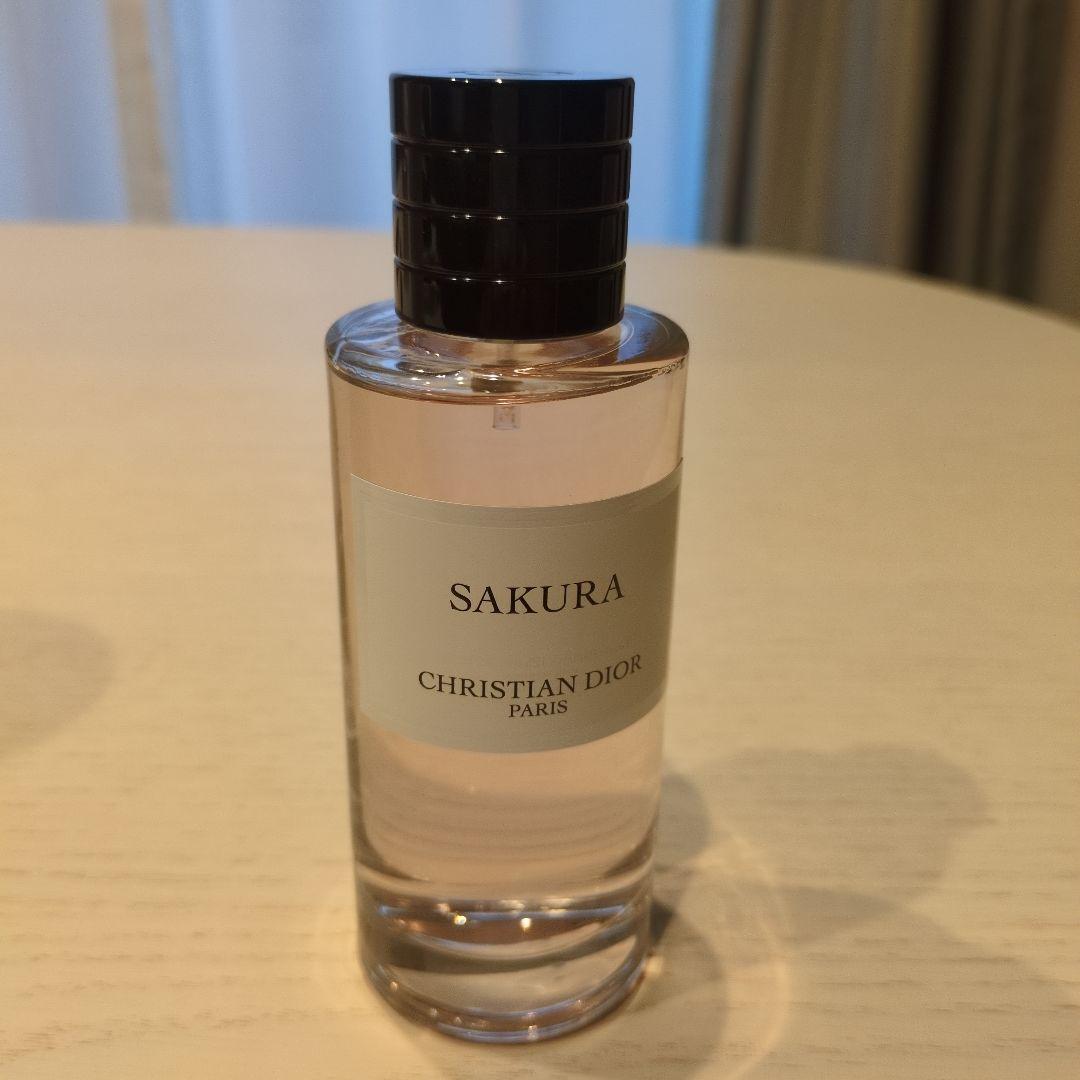 お値下【新品未使用】クリスチャン・ディオール サクラ オードパルファン125ml
