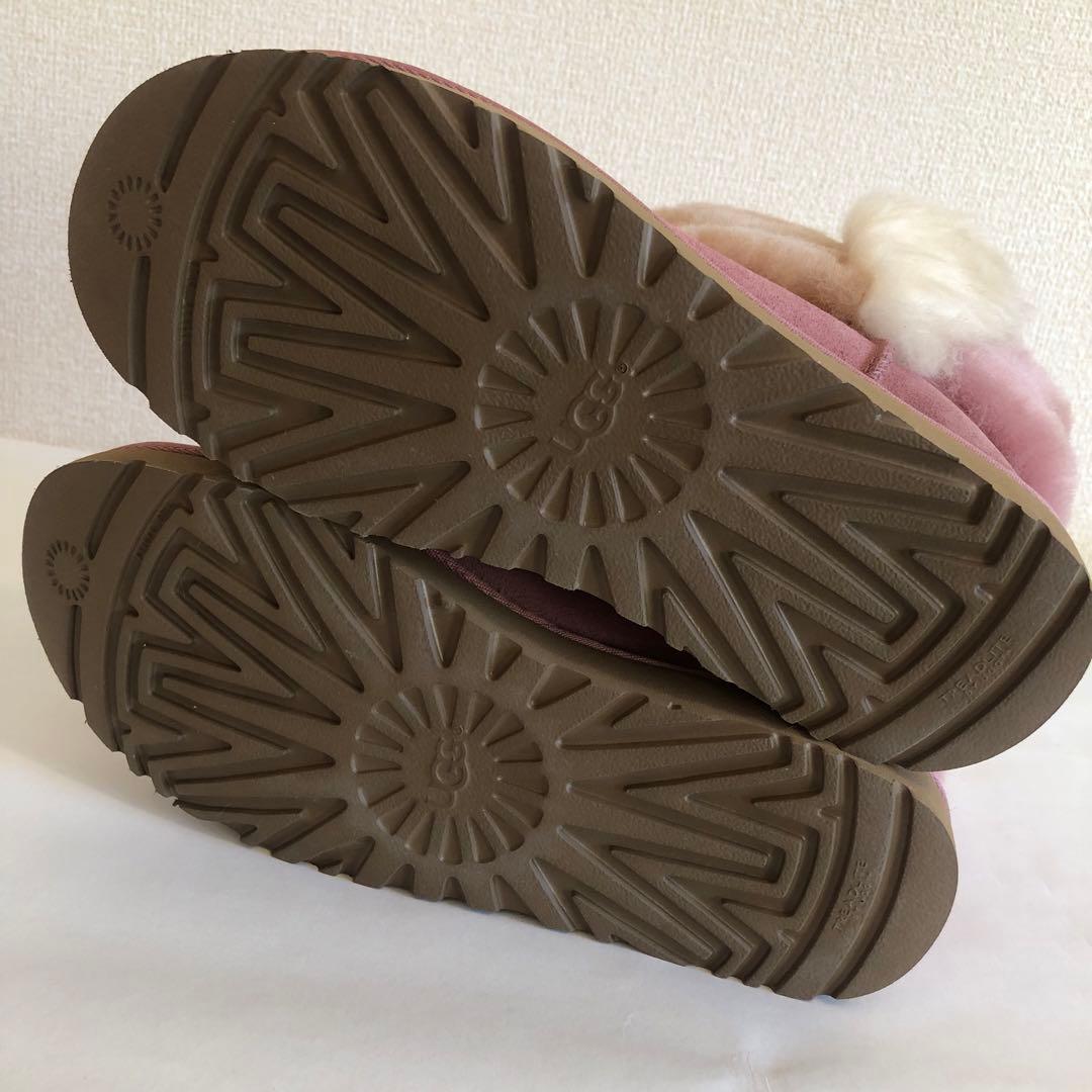 UGG クラシック ミニ ウィスプ ブーツ