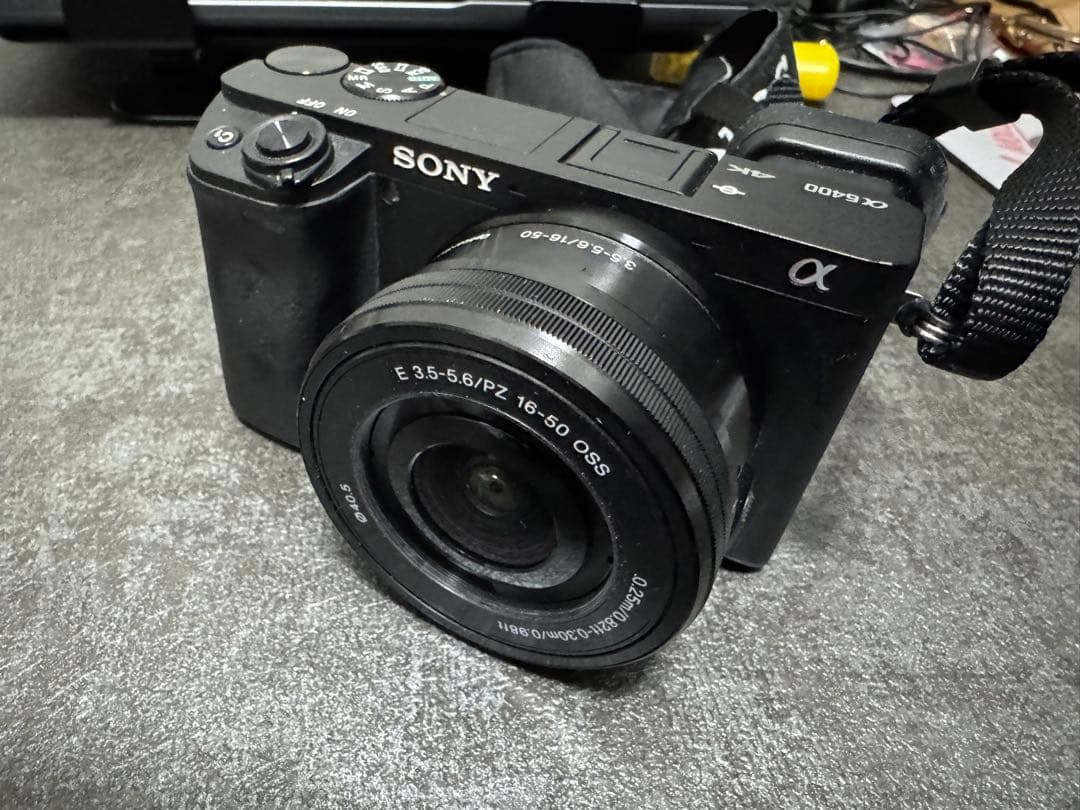 SONY α6400 E PZ 16-50mm F3.5-5.6 OSS