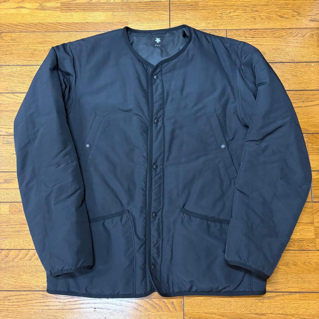 DESCENTE ddd ノーカラーブルゾン