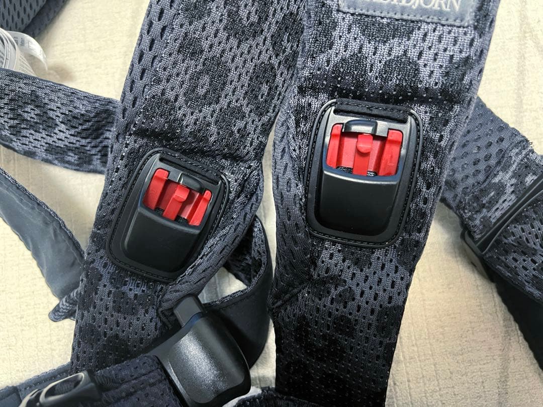 BABYBJÖRN ベビービョルン ONE KAI AIR レオパード 抱っこ紐