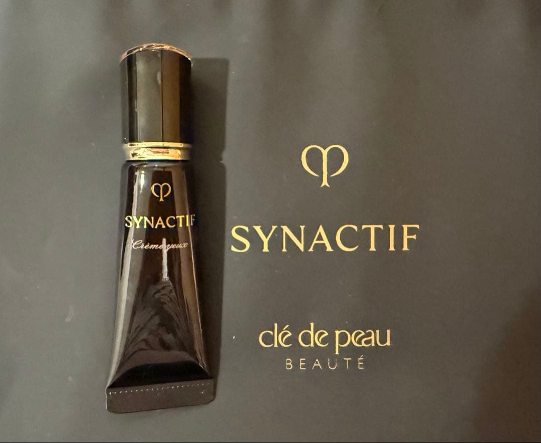 クレドポーボーテ　シナクティフ　クレームイユーn アイクリーム　8g ラスト1個