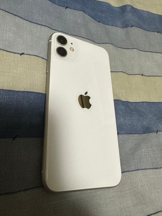 iPhone11 128GB docomo ホワイト
