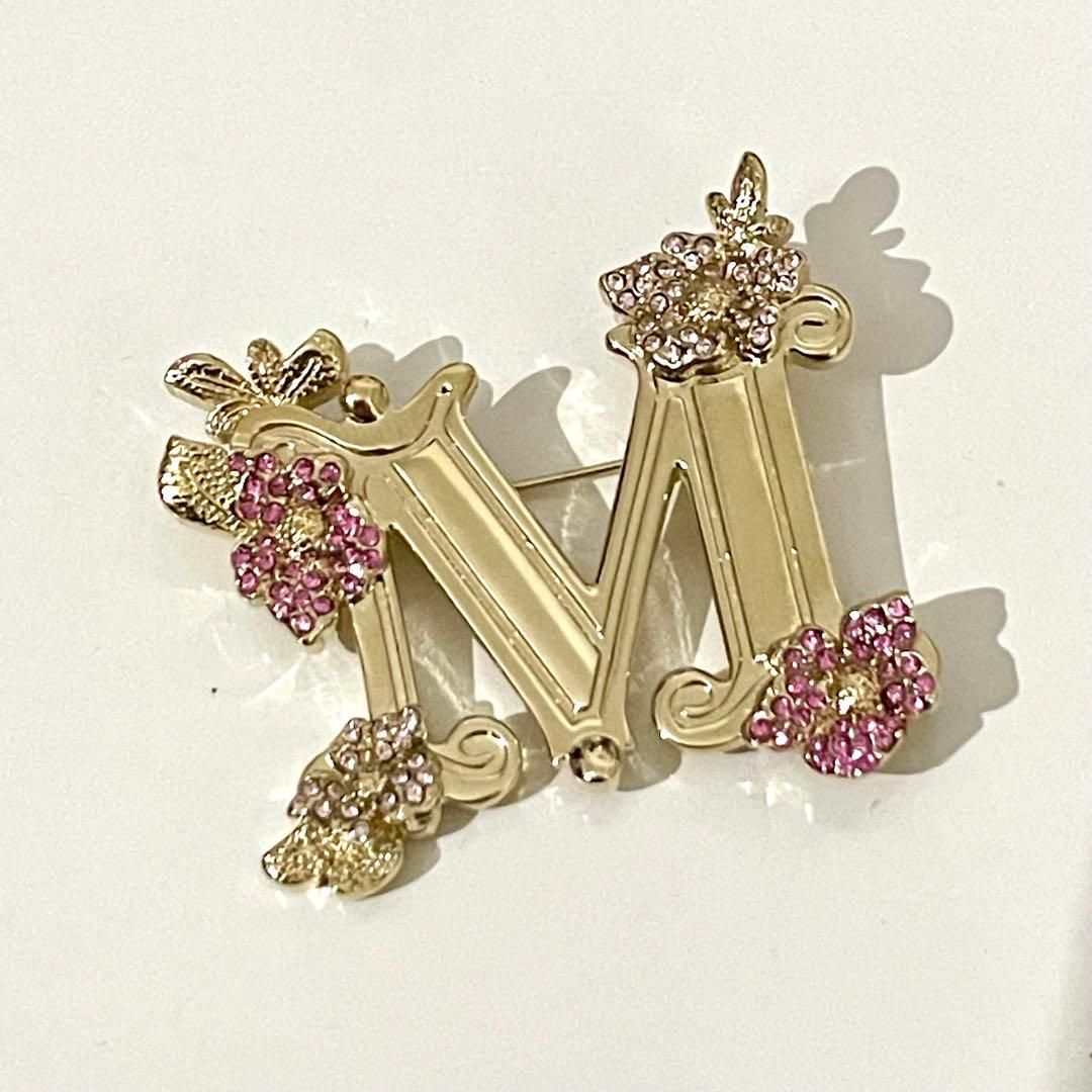 訳あり　Max Mara Mロゴ フローラルディテール　ブローチ