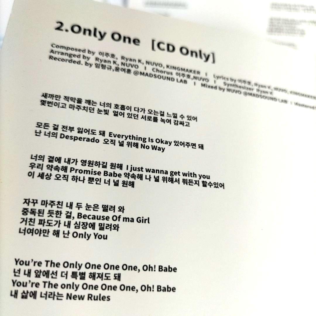 ⭐メンバー本人直筆サイン入り⭐AWEEK THE MORE I SEE