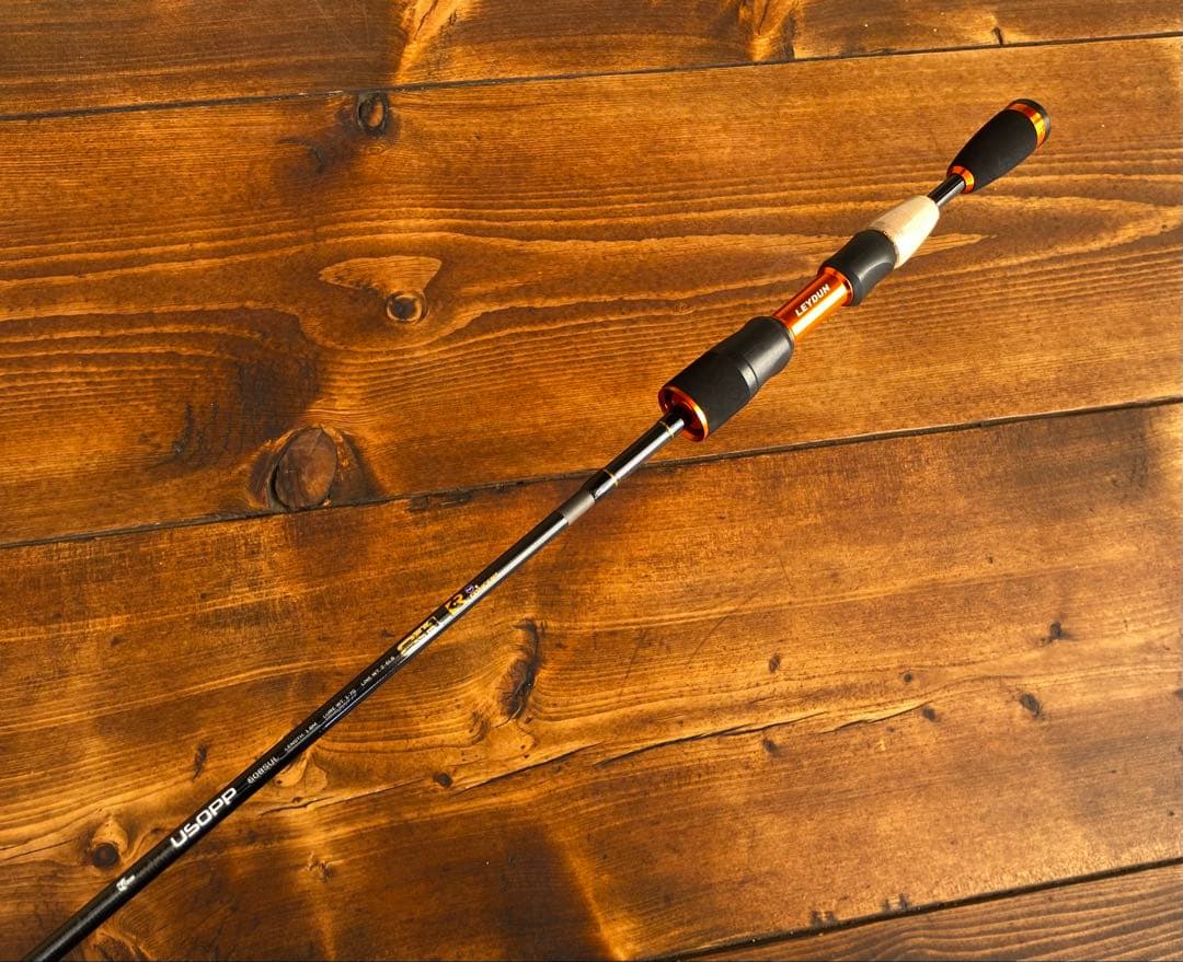超軽量　カーボンロッド　8ピース　パックロッド　バスロッド　トラベルロッド　渓流