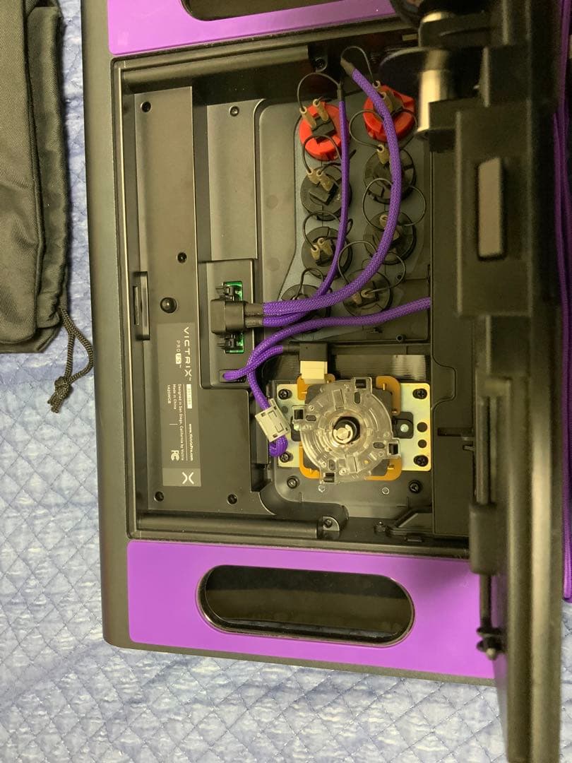 Victrix Pro FS アーケードコントローラー