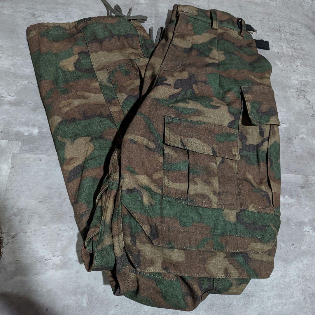 FARFROMWHAT迷彩柄カーゴパンツ