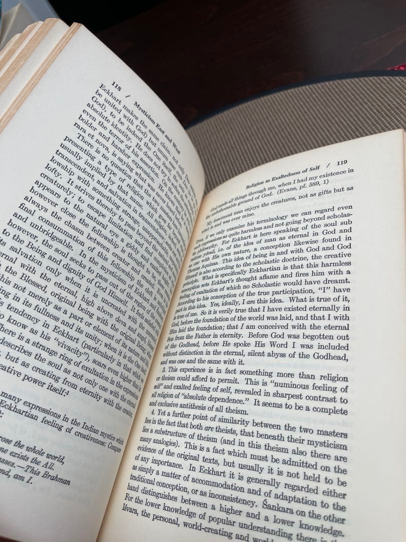 洋書 mysticism east and west