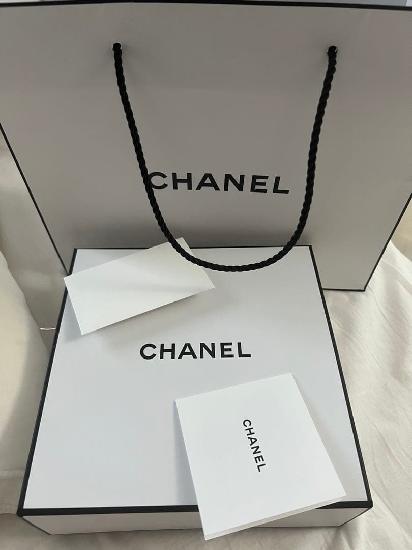 定価以下シャネルN°1ドウセラム スムースクリーム2点セット【新品】ギフト箱付き