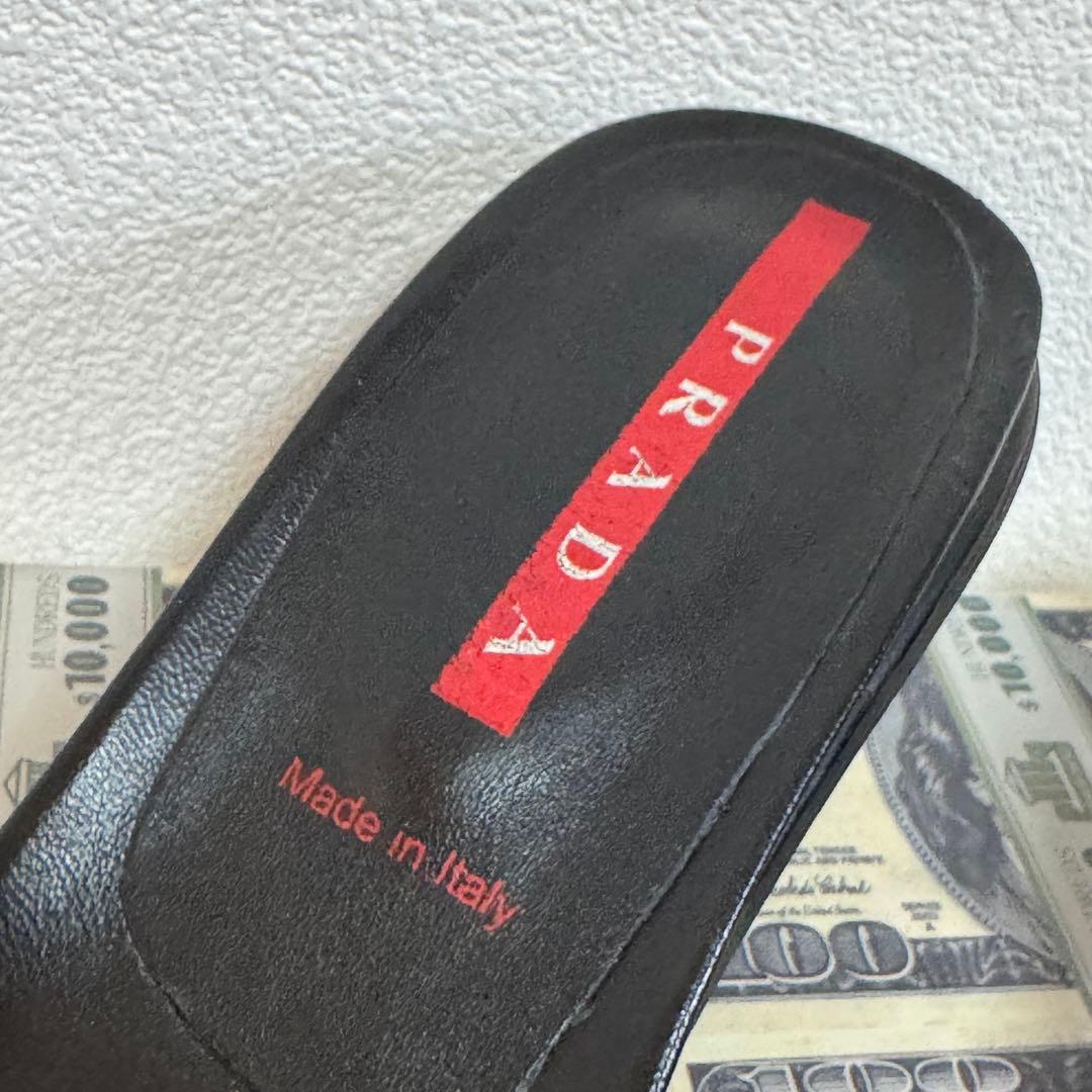 プラダ　PRADA 三角プレート　ミュール　スリッパ