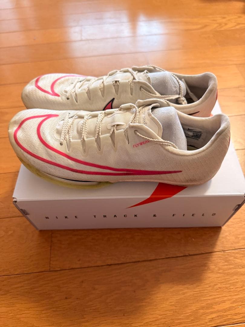 Nike エアズームマックスフライ