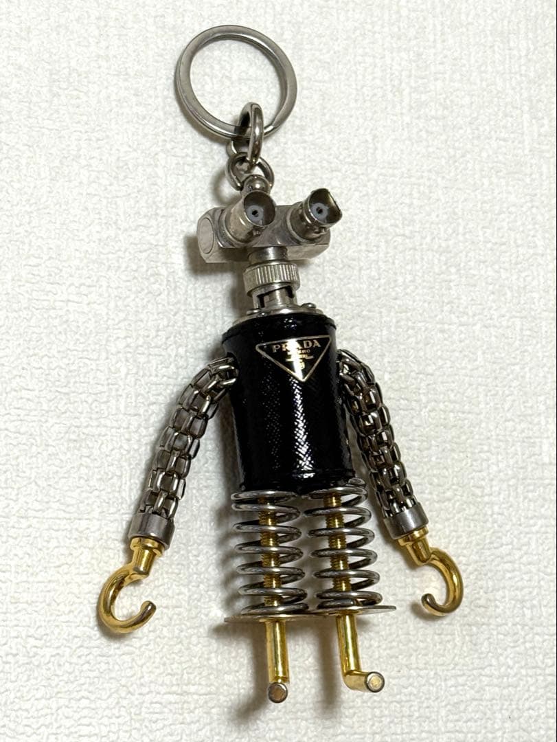 限定お値下げ！【激レア・正規品】プラダ ロボット キーホルダー
